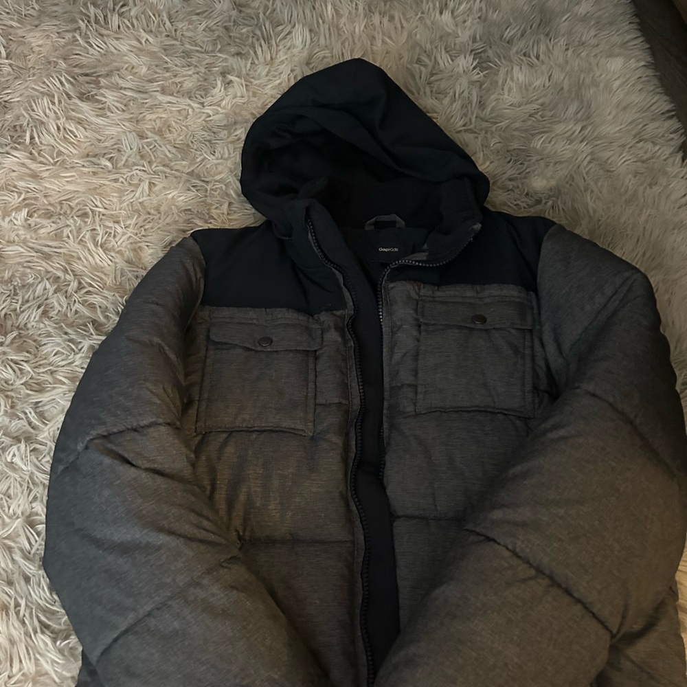 Kids puffer jacket from Gap shades of blue